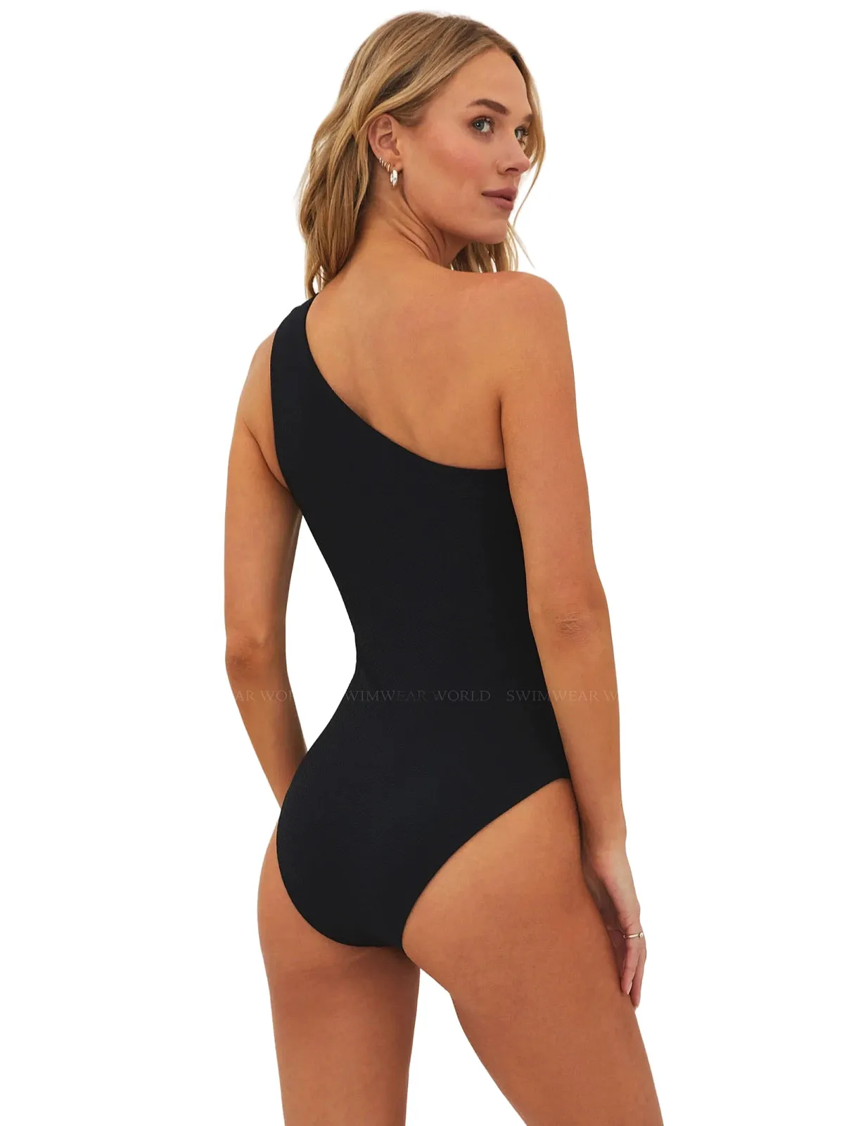 Alba One Piece