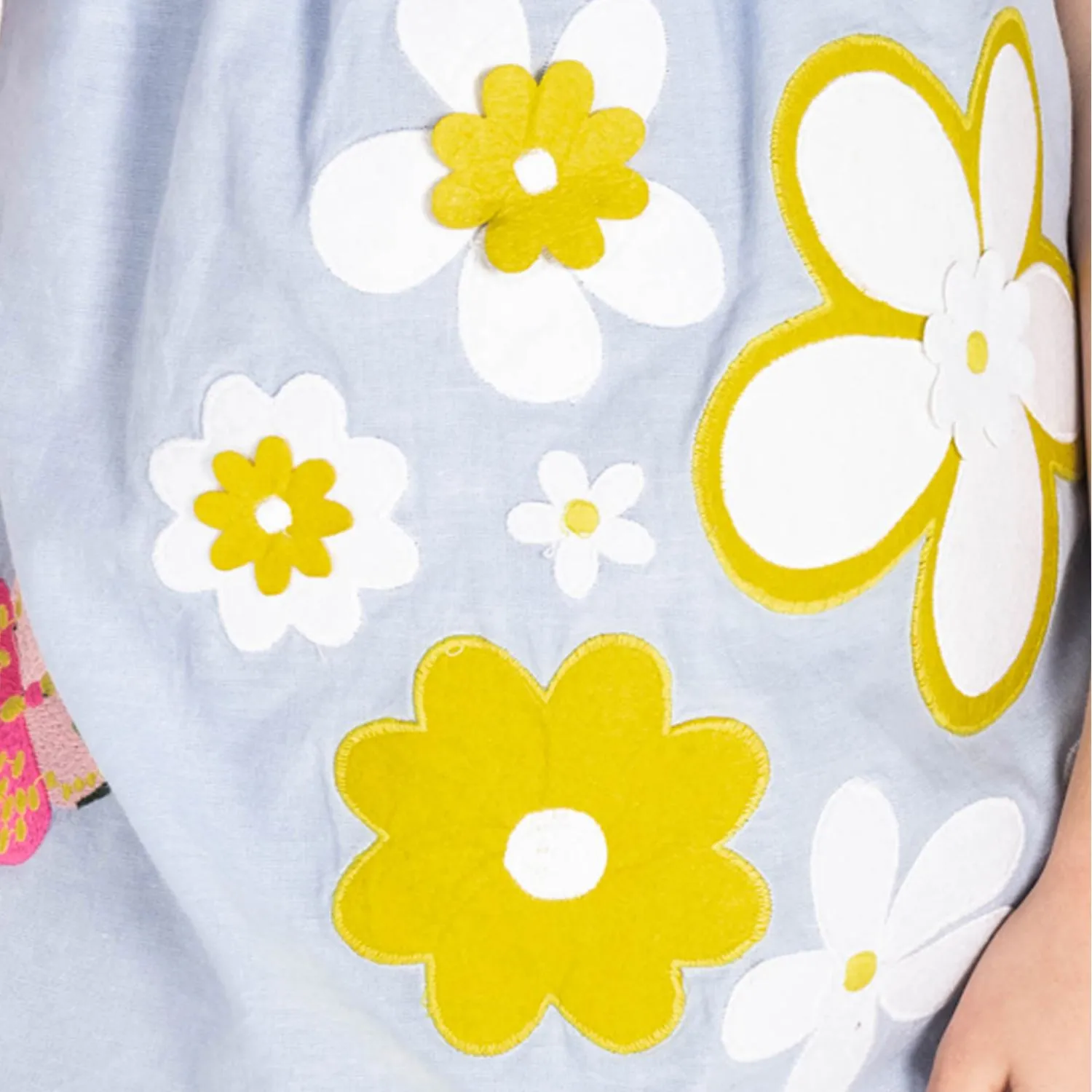 Buzzing Bee Top
