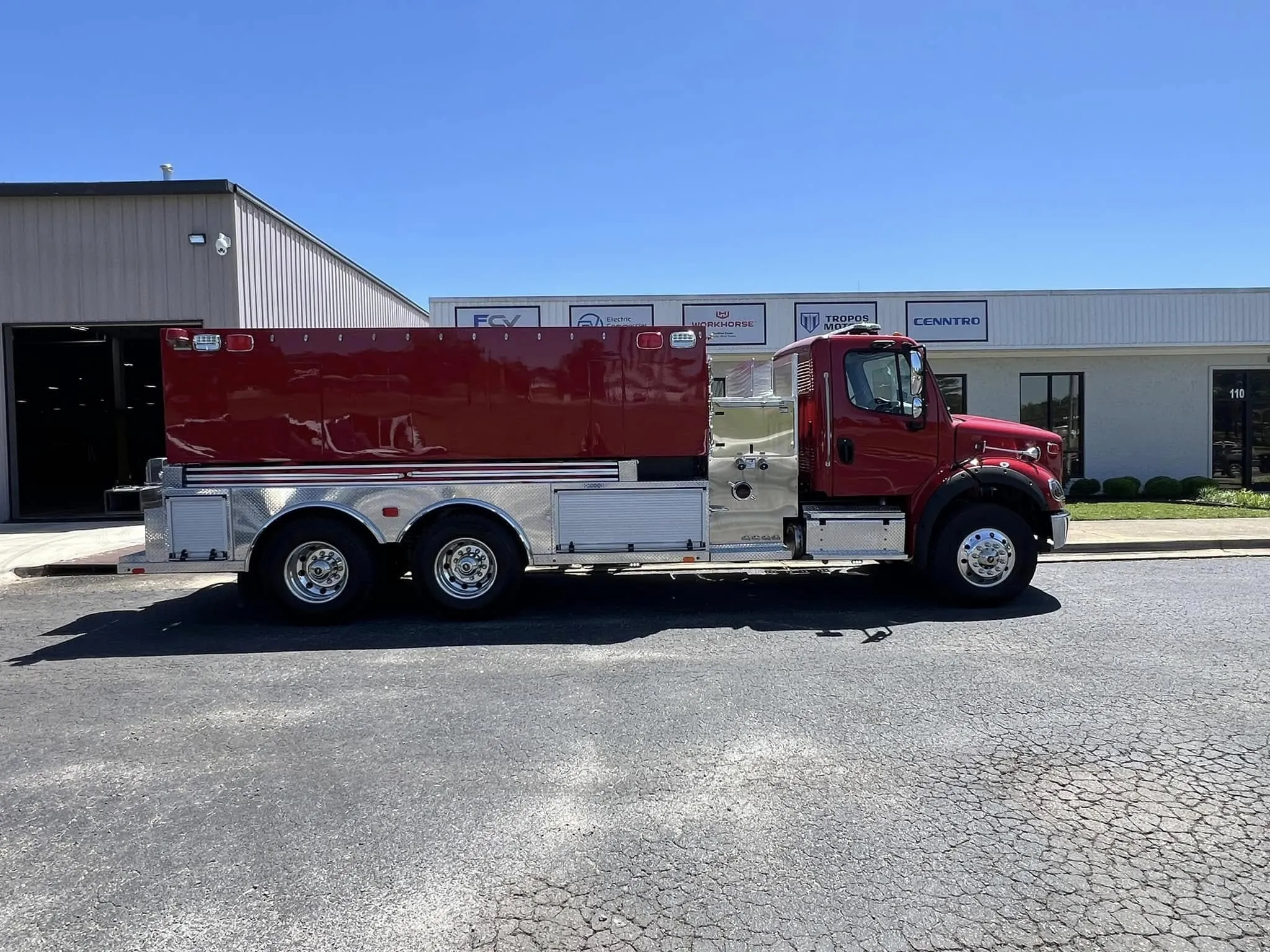 Fouts 3,000 Gallon Freightliner Tanker