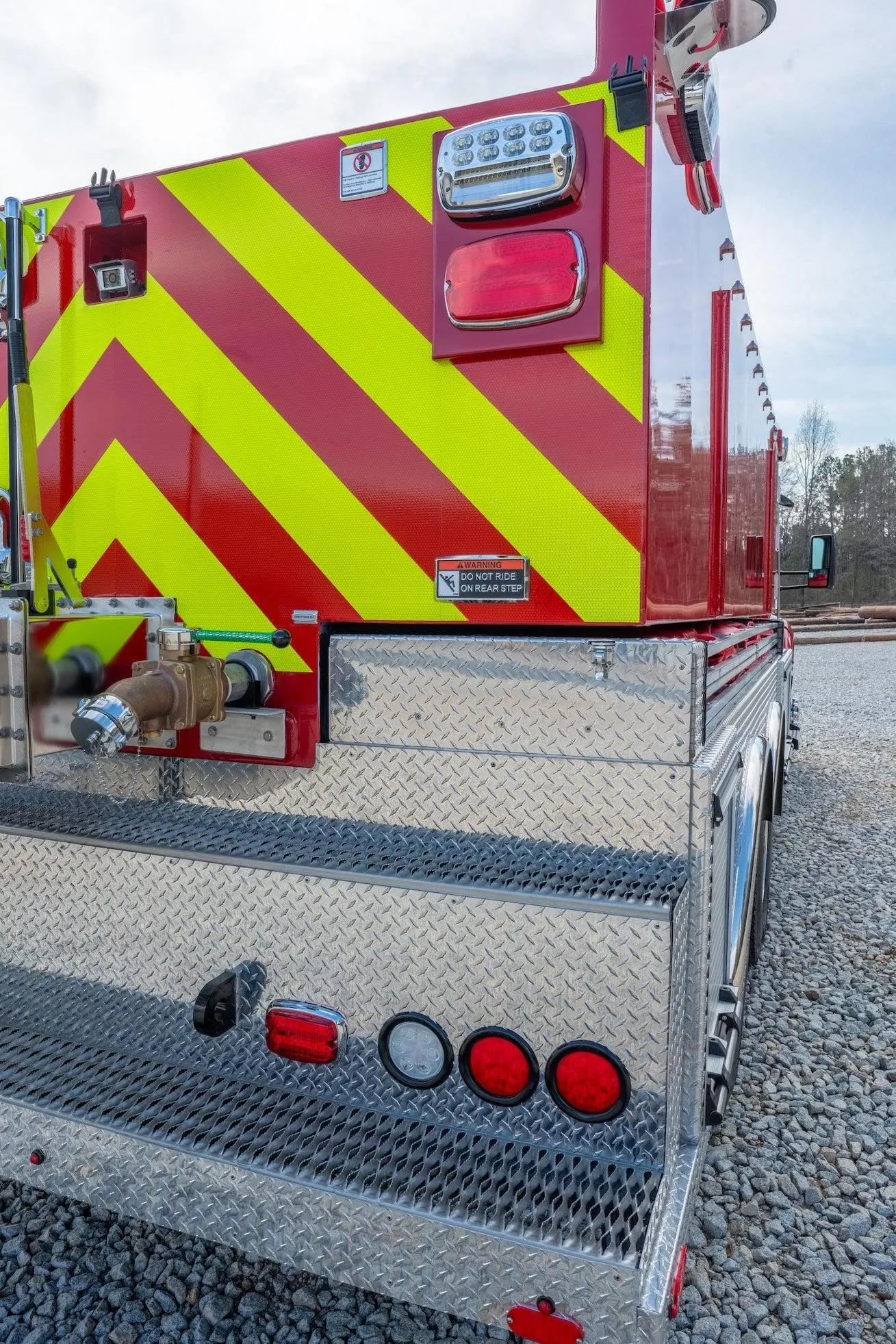 Fouts 3,000 Gallon Freightliner Tanker