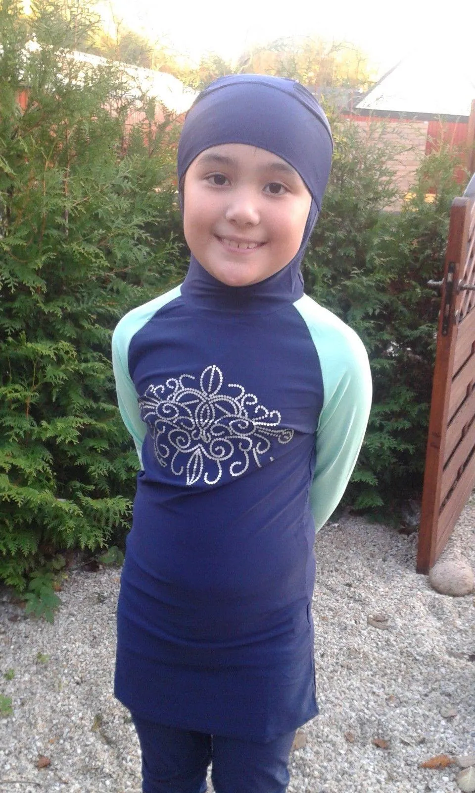 Girl Muslim Islamic Full Cover Swimwear Beach Wear Costumes 4-14T