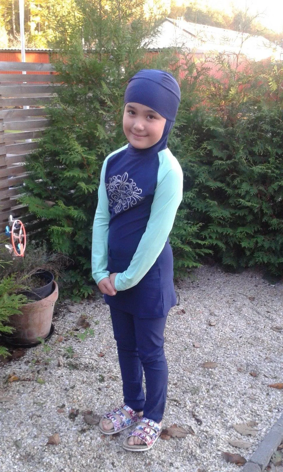 Girl Muslim Islamic Full Cover Swimwear Beach Wear Costumes 4-14T
