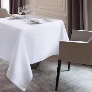 Offre White Natte Tablecloth & Napkin
