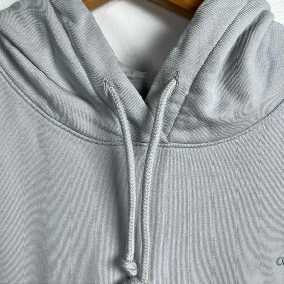 Outdoor Voices oversized drawstring Hoodie New Medium Color Block Cream/ Blue