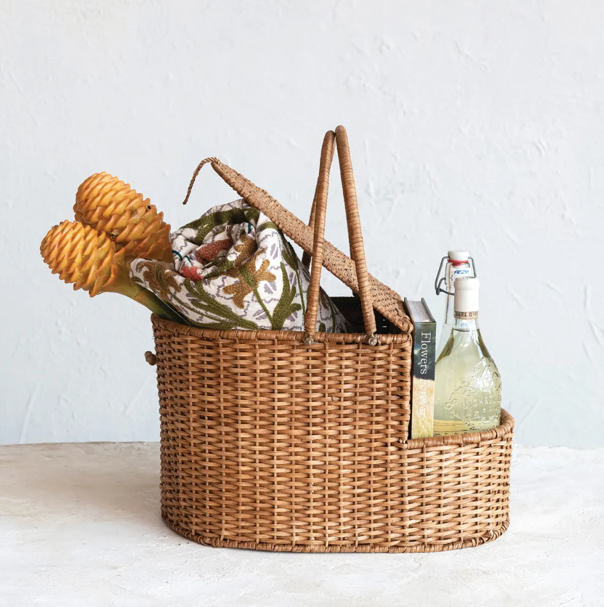 OVAL RATTAN WICKER PICNIC BASKET