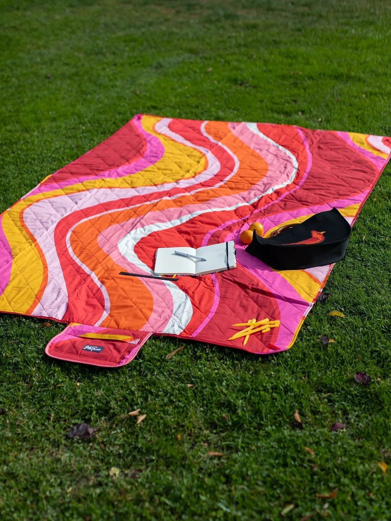 PICNIC BLANKET Pink Wave