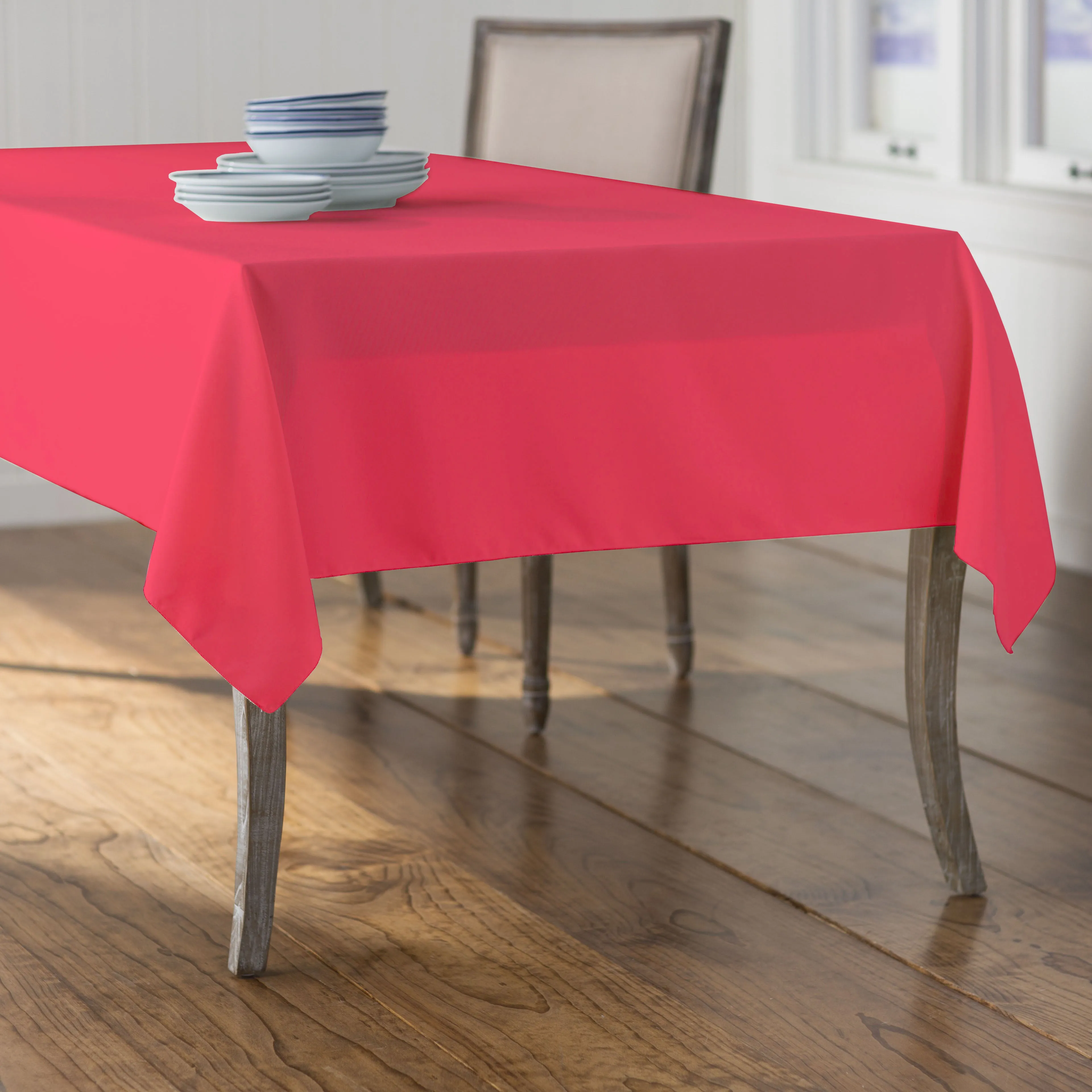 Polyester Poplin Rectangular Tablecloth 60 by 84-Inch