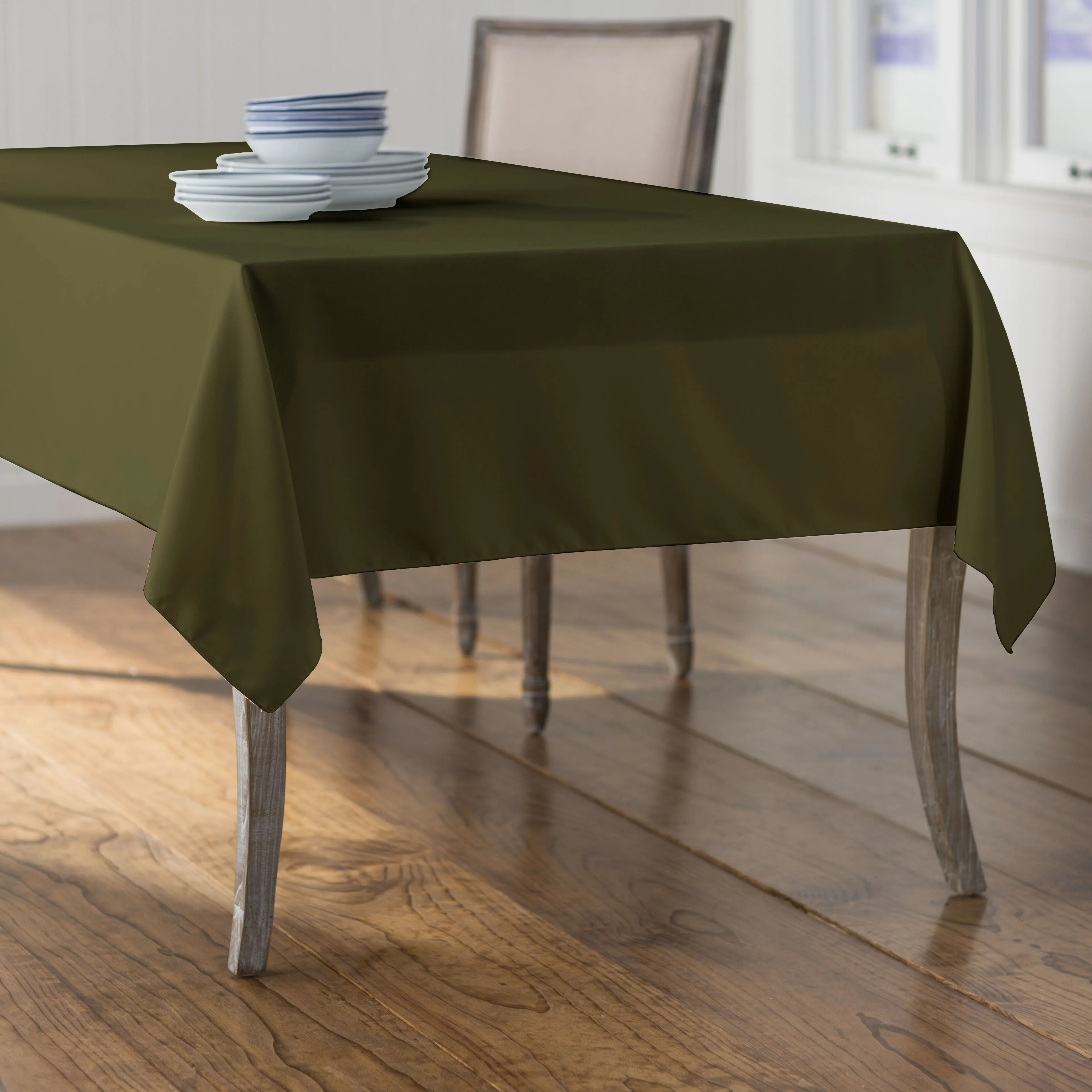 Polyester Poplin Rectangular Tablecloth 60 by 90-Inch