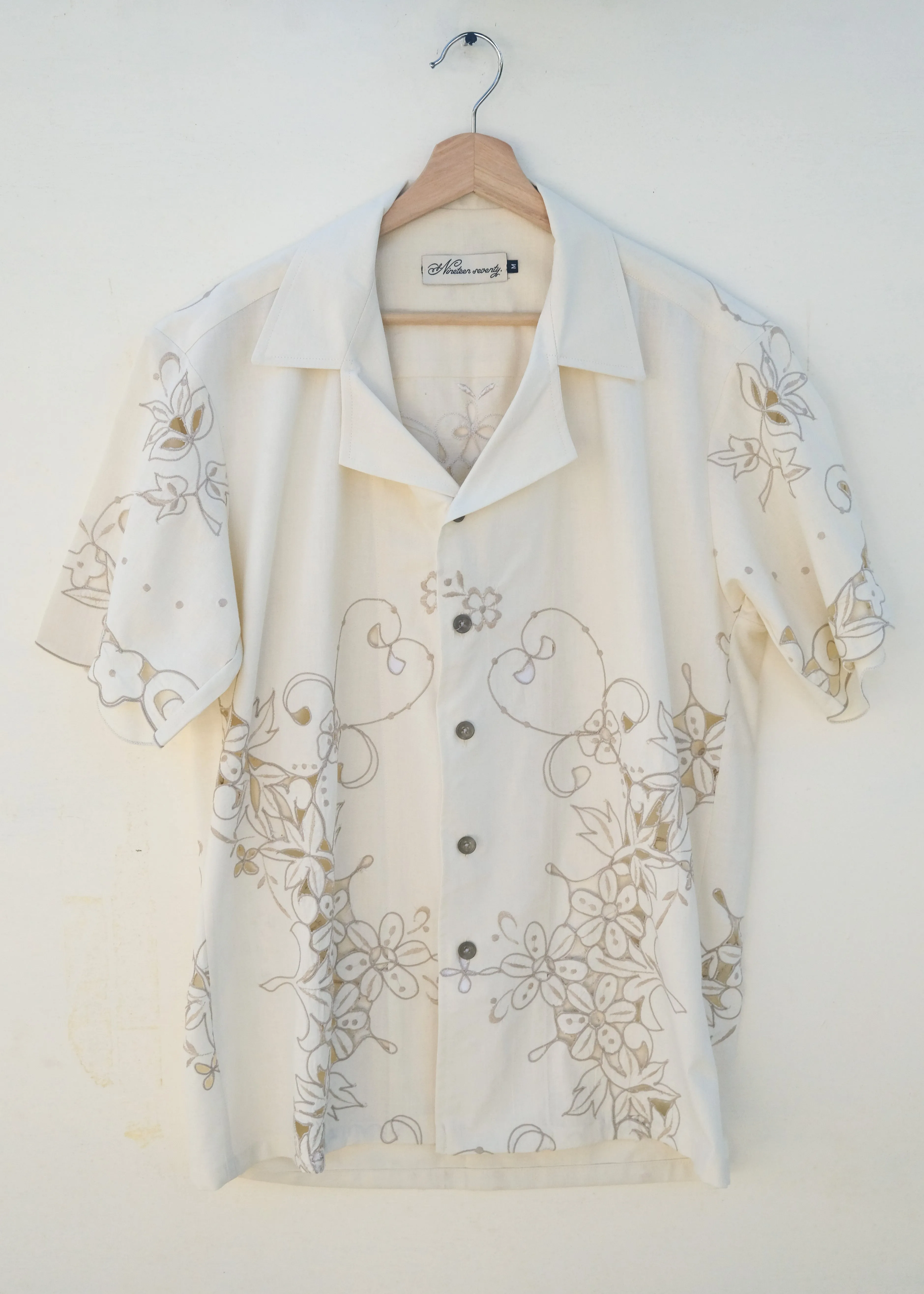 The Ecru Linen Shirt - M