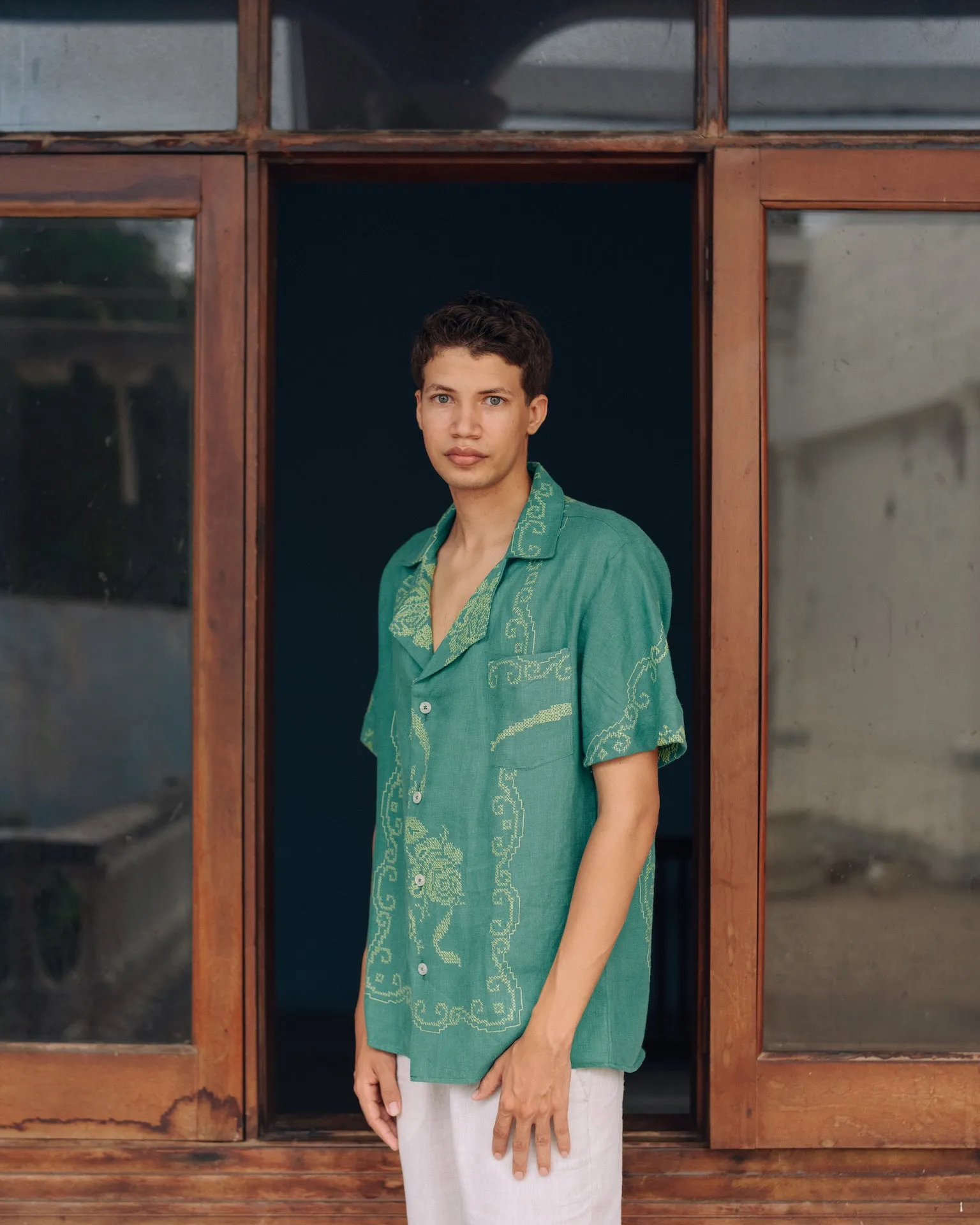 The Vintage Emerald Shirt - L