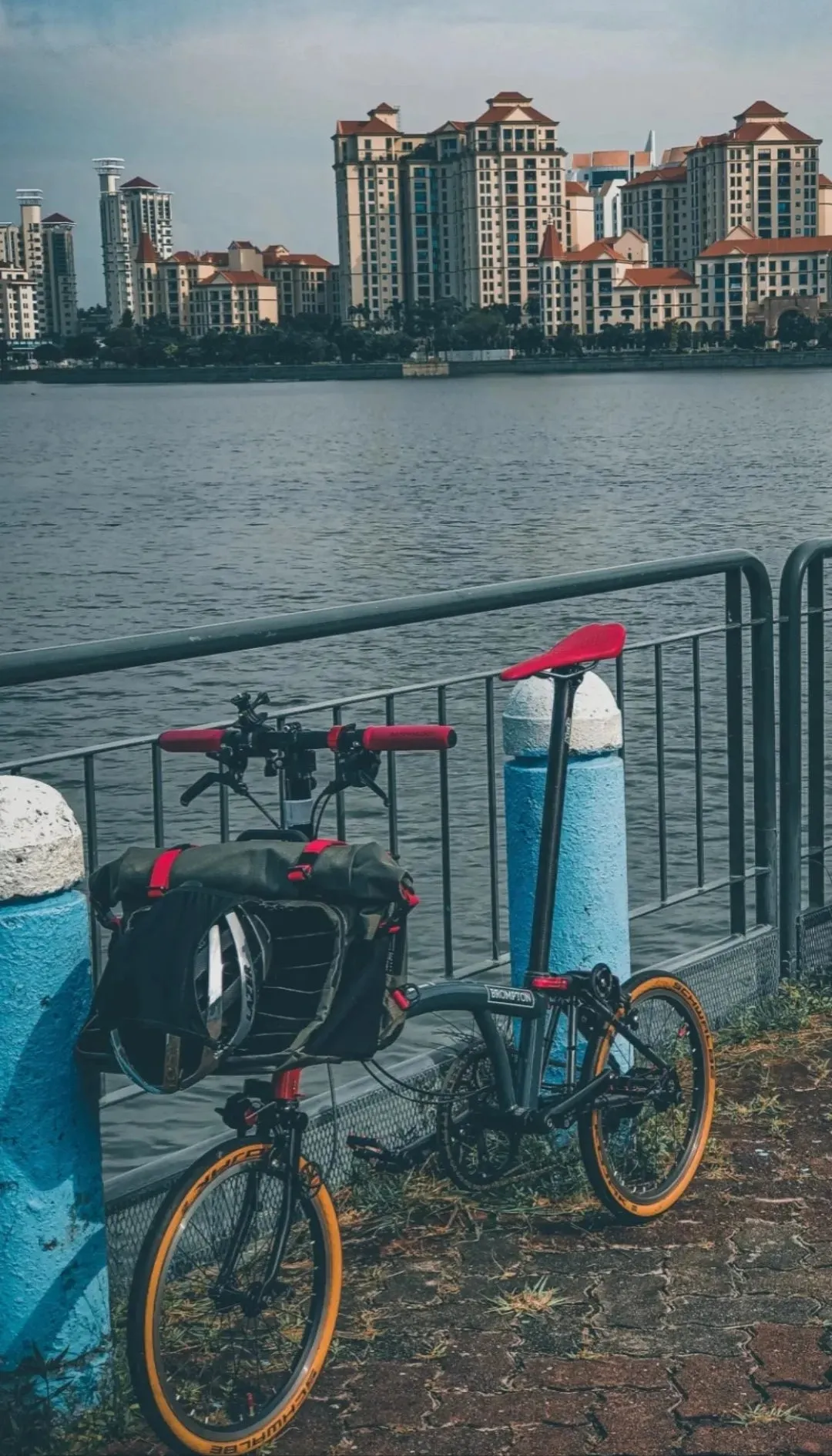 UrbanX® Rolltop Touring
