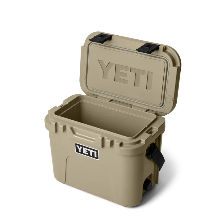 YETI Roadie 15 Cooler Box - Tan